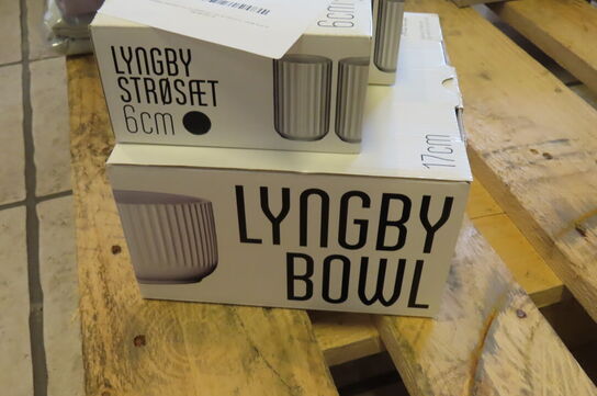 1 stk. Vase LYNGBY mv.