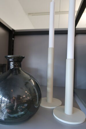 Vaser, lysestager m.m., bl.a. OOHH