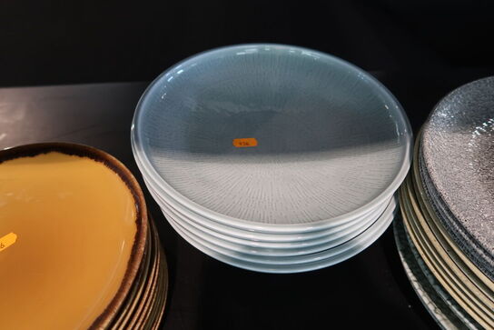 32 stk. tallerkener CHURCHILL, DUDSON og SCHÖNWALD