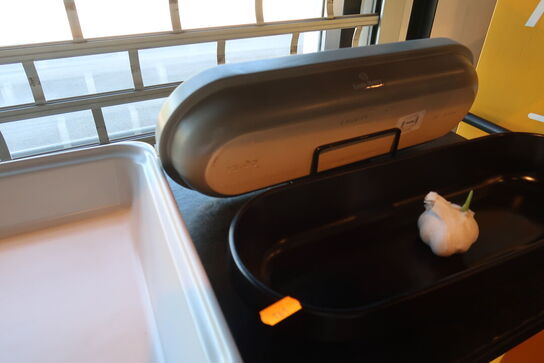 9 stk. skåle og fade EMILE HENRY