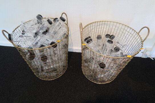 2 stk. kurve med drikkedunke