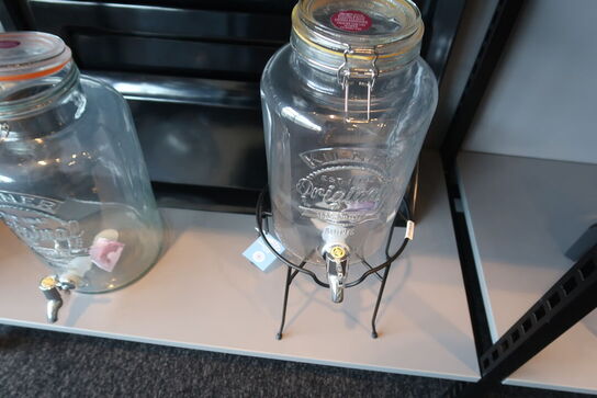 Dispensere med taphane, låg, ur og fade