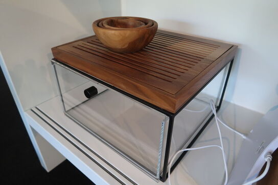 Buffetdisplays, LED-lys SIRUS med opladestation m.m.