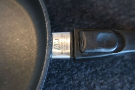 Stegepande m/aftagelig håndtag 280 mm AMT - WORLDS BEST PAN (Udstillingsmodel)