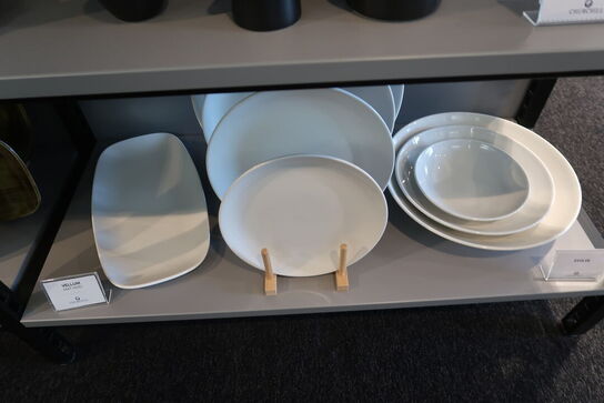 179 stk. tallerkener, kopper, skåle, kander m.m. CHURCHILL