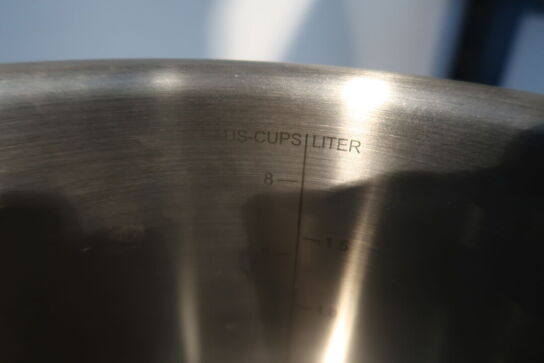 5 stk. gryder og 7 stk. låg