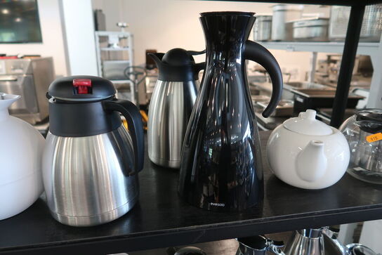 22 stk. tebrygger, termokander og serveringskander