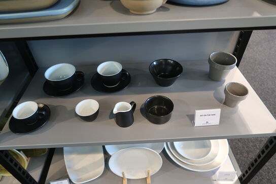 179 stk. tallerkener, kopper, skåle, kander m.m. CHURCHILL