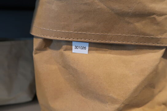 16 stk. brødkurve og brødposer