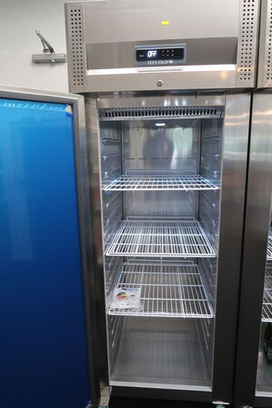 Køleskab TEFCOLD RK710