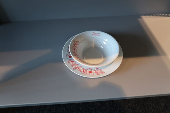 106 stk. tallerkener, kopper, skåle, kander m.m. SCHÖNWALD