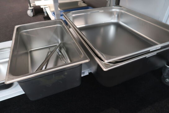 65 stk. kantiner og låg