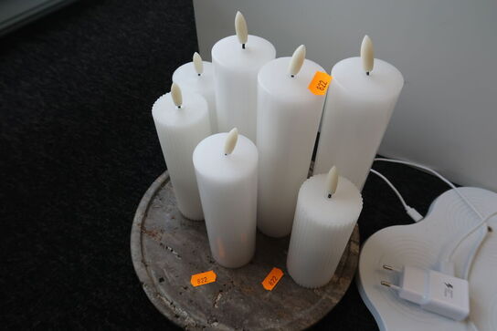 7 stk. lys, opladestation SIRIUS samt serveringsbræt