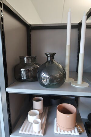 Vaser, lysestager m.m., bl.a. OOHH