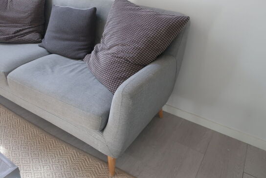 Sofa med puder