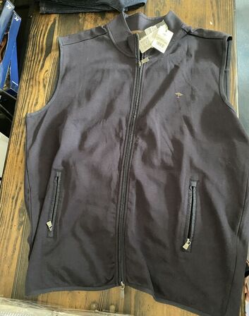 4 stk blandet tæj 3xlagre-5xlarge pris 2300.-