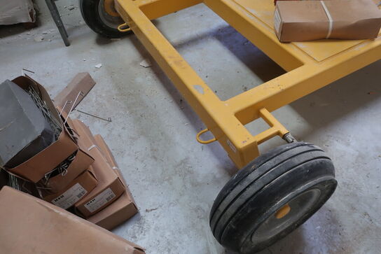 Montage/limkran på hjul HANEGRAAF HLK 450