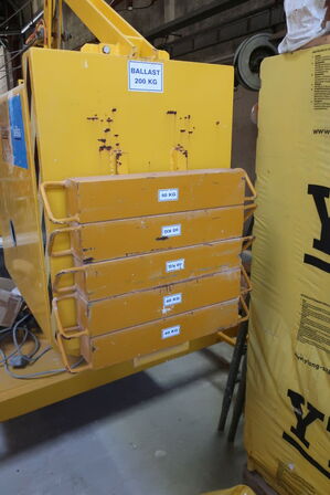 Montage/limkran på hjul HANEGRAAF HLK 450