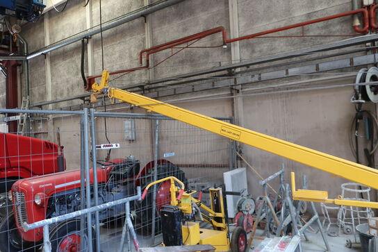 Montage/limkran på hjul HANEGRAAF HLK 450