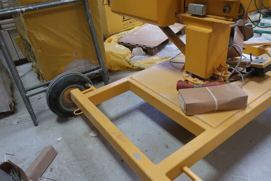 Montage/limkran på hjul HANEGRAAF HLK 450