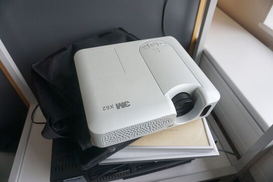 Projector LCD inkl. Tv mv. 