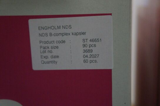 3 kasser med diverse NDS kosttilskud 