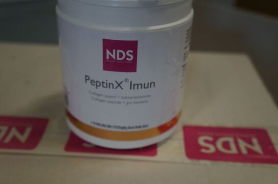 3 kasser med diverse NDS kosttilskud 