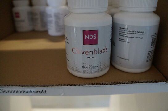 Indhold på reol af diverse NDS kosttilskud 