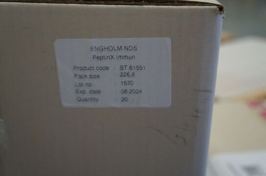 3 kasser med diverse NDS kosttilskud 