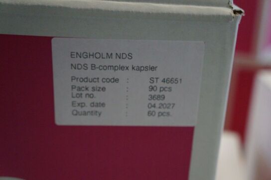 3 kasser med diverse NDS kosttilskud 