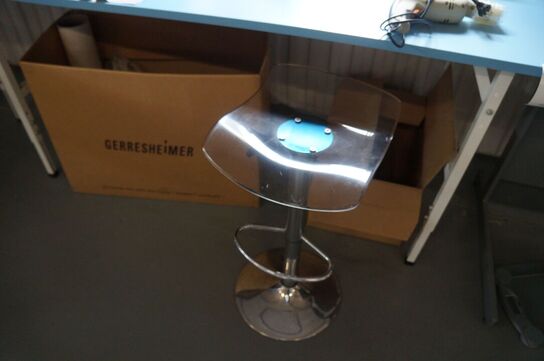 Arbejdsbord med indhold 