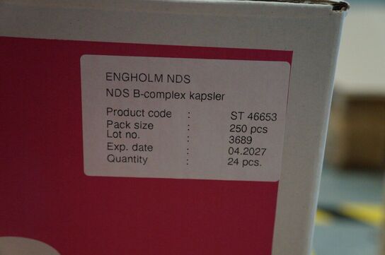 3 kasser med diverse NDS kosttilskud 