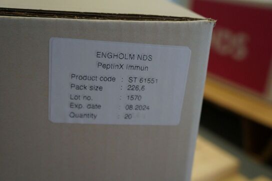 3 kasser med diverse NDS kosttilskud 