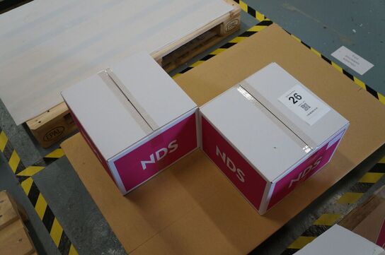 2 kasser med diverse NDS kosttilskud 