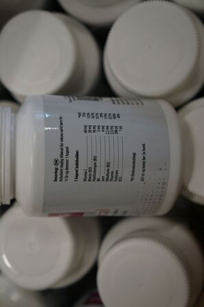 3 kasser med diverse NDS kosttilskud 