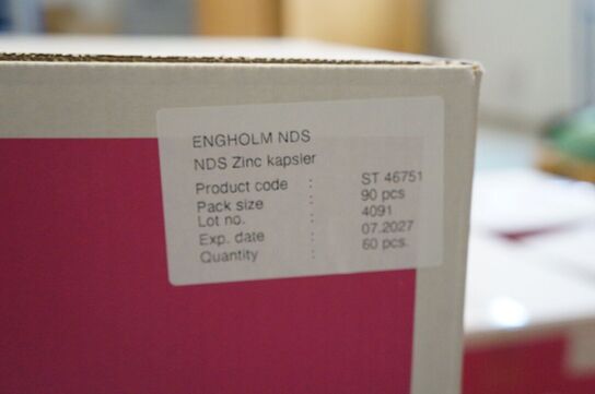 3 kasser med diverse NDS kosttilskud 