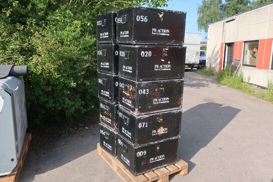 10 stk. cases til vinglas, festivalgrej m.v.
