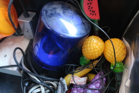 2 stk. cases til vinglas, festivalgrej m.v.