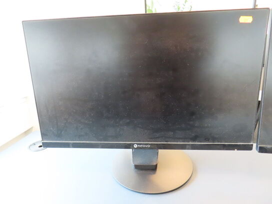 2 stk. monitor, NEOVO FS-24, med keybord og dockinstation
