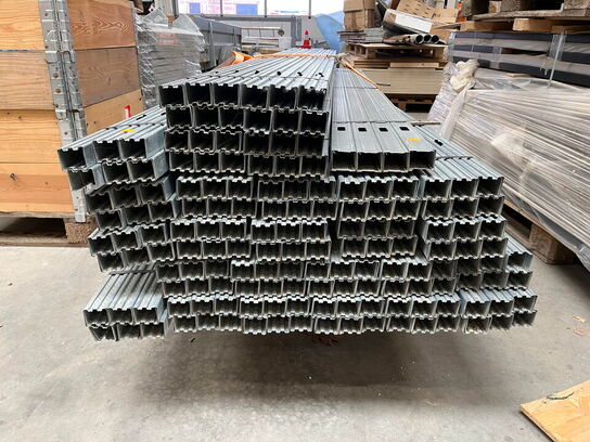 1 Palle med Metal Skinner