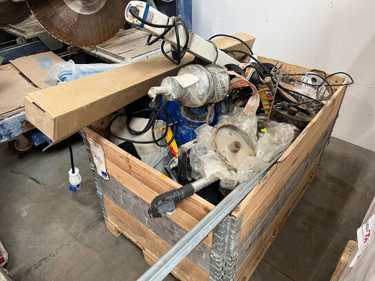 1 Palle med Blandet Værktøj