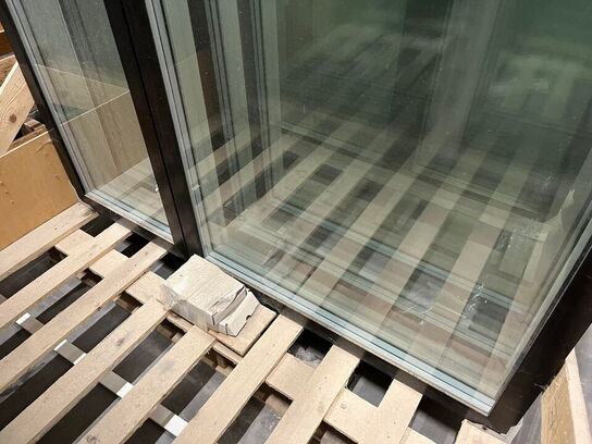 1 Palle med 3 Glas partier og dør