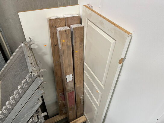 Træ Gulv planker 14mm og 2 Døre