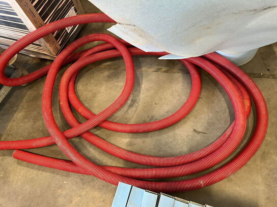 3 Ruller med blåt skum og Plast rør