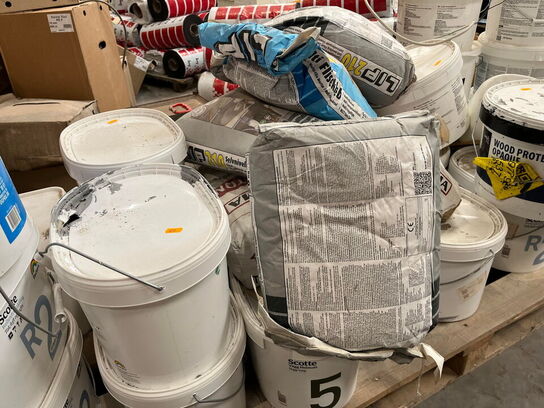 1 Palle med Assoreret Matrialer