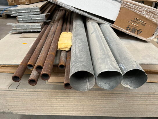 1 Palle med Assortert Byggematrialer