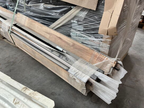 1 Palle Træ Karme m. nogle hægsler