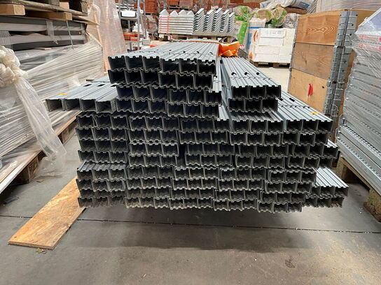 1 Palle med Metal Skinner