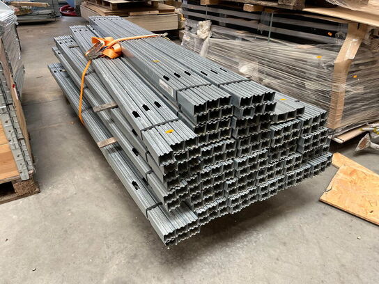 1 Palle med Metal Skinner