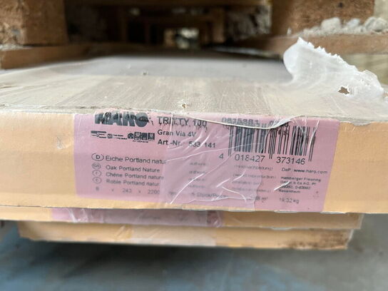 1 Palle med Berry Alloc Gulv brædder og lister